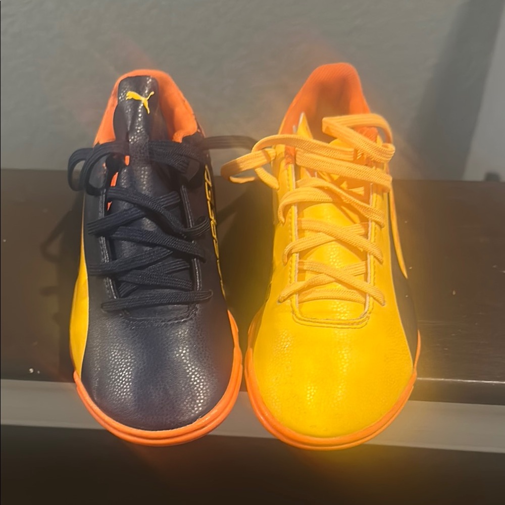 Puma Kids Shoes - Navy and Yellow Size 4